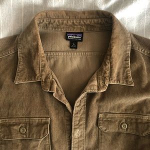 Patagonia Men’s Long Sleeved Button Up Brown